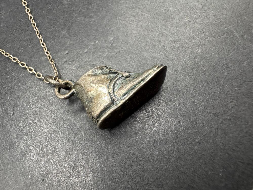 Vintage Sterling Silver 925 3D Shoe Sneakers Engraved Charm Pendant Necklace